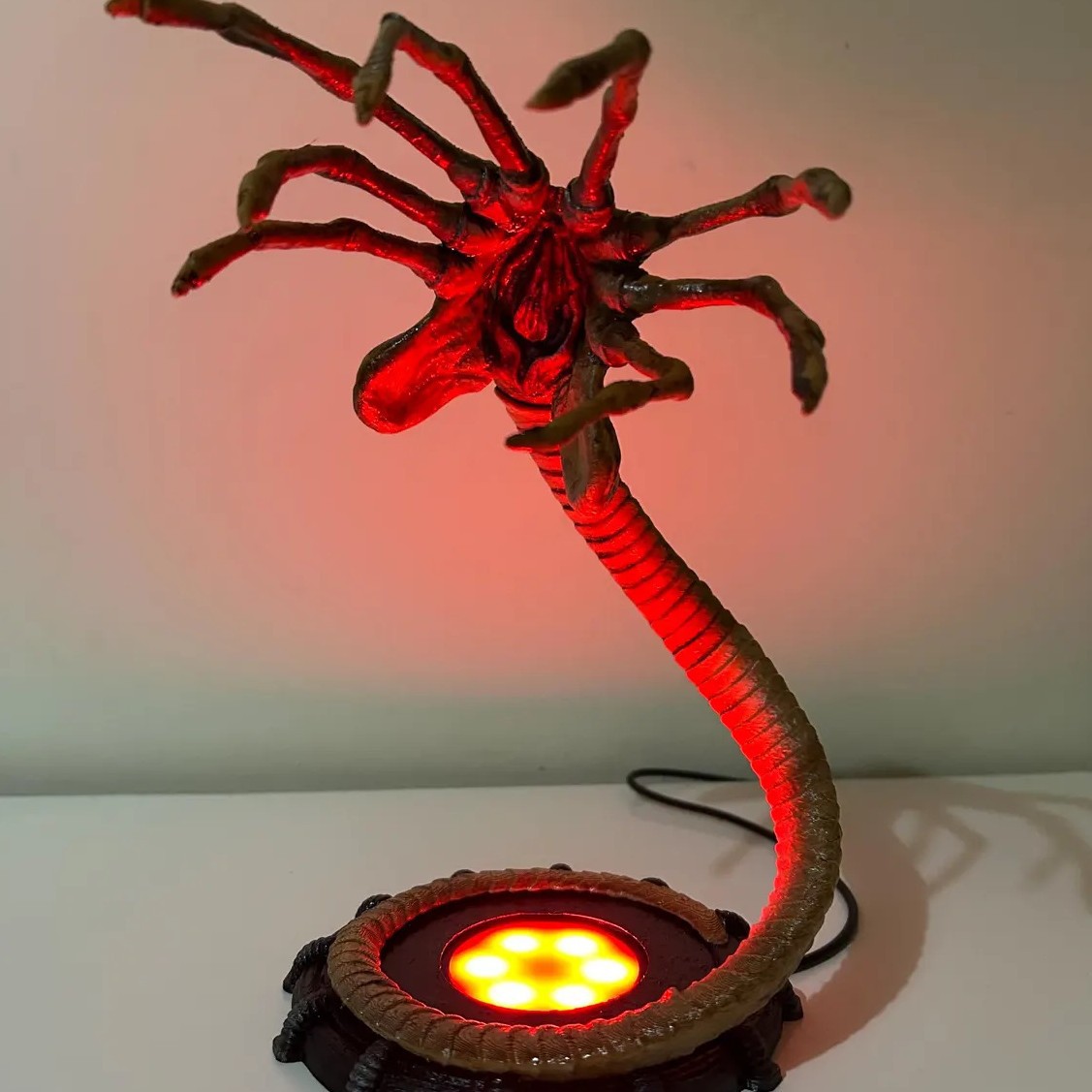 Lampu Alien Facehugger Lampu M - Pumpkin Lantern Halloween ulasan dan harga