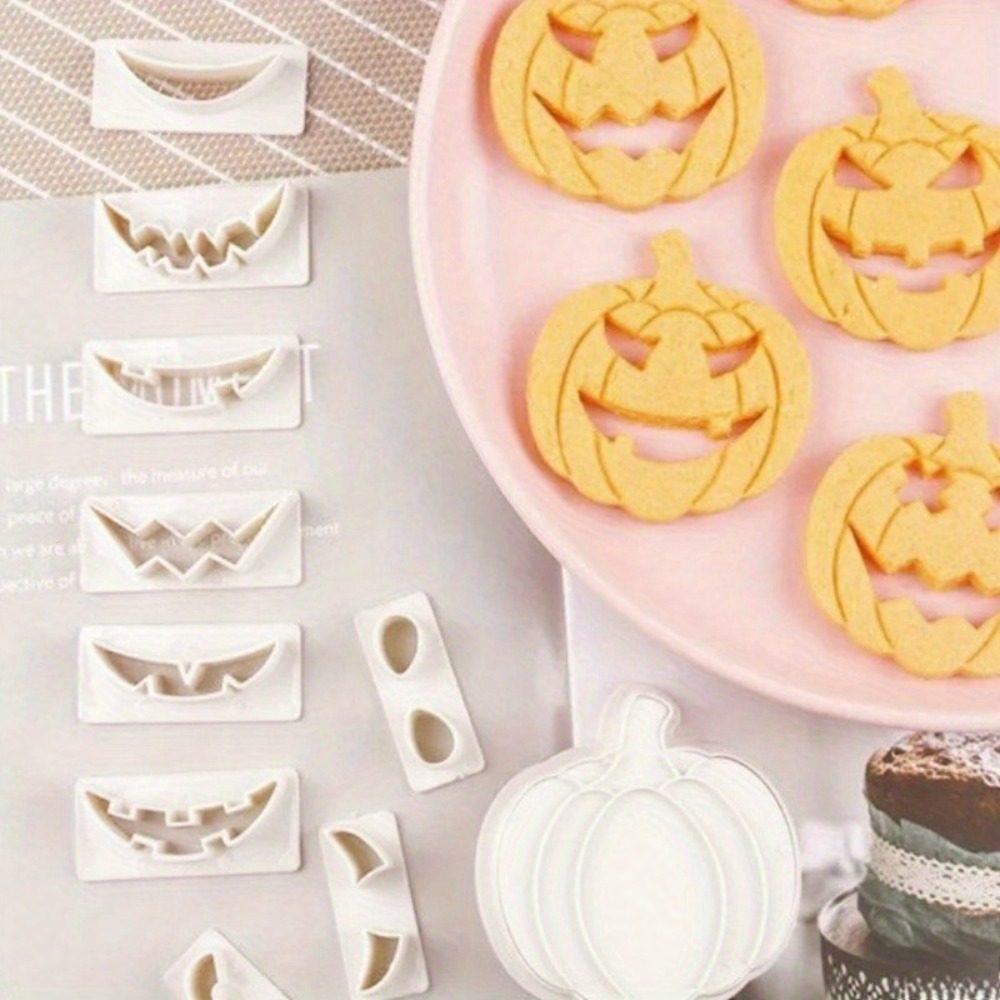 13Pcs Set Pemotong Kue Hallowe - Pumpkin Lantern Halloween ulasan dan harga